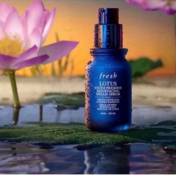 New Lotus AHA Gentle Resurfacing Serum - Picture 1 of 10
